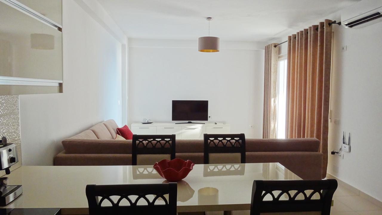 Apartments In White Residence Saranda Dış mekan fotoğraf