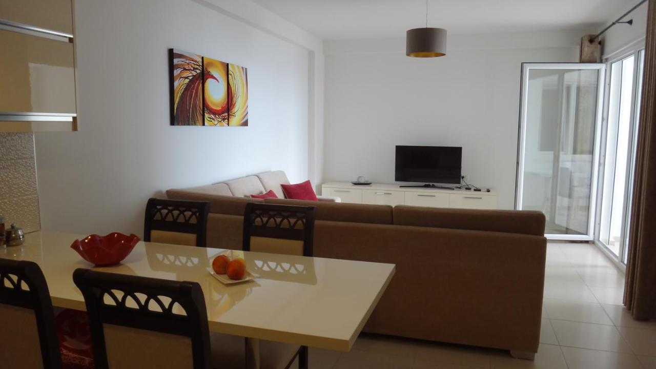 Apartments In White Residence Saranda Dış mekan fotoğraf